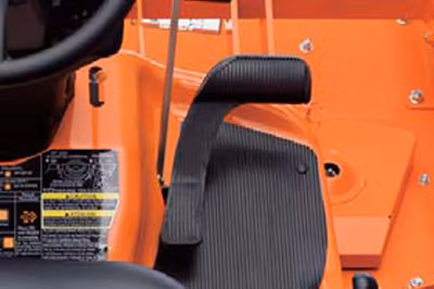 2025 Kubota F2690-4WD 7