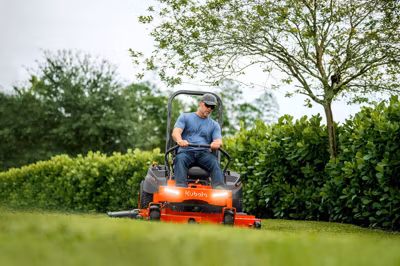 2025 Kubota Z231KW-42 3