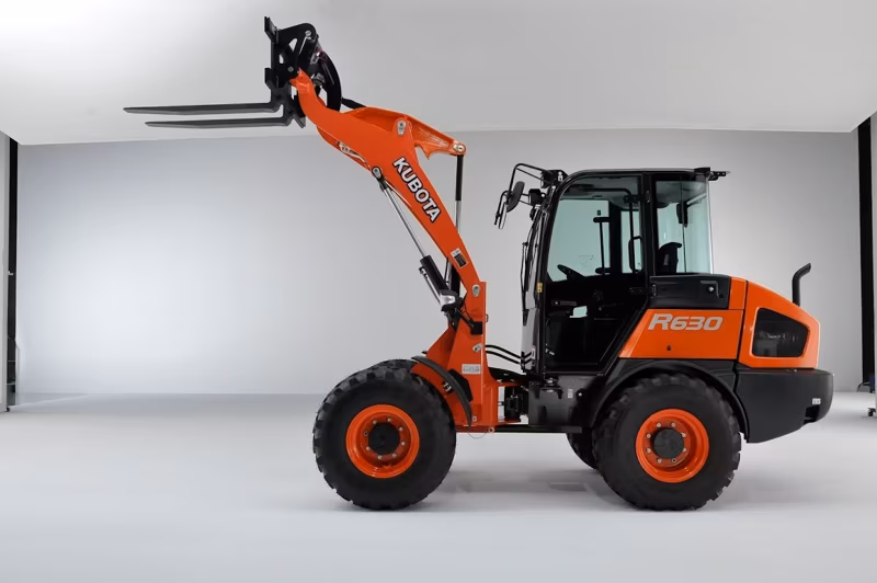 2025 Kubota R640 - Image 6