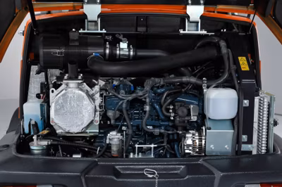 2025 Kubota R640 8