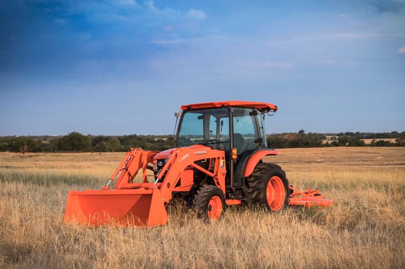 2025 Kubota L4060 HST(4WD) - Image 2