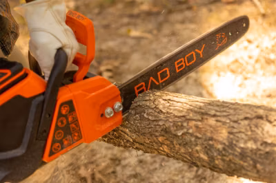 2026 Bad Boy 80V Brushless 18" Chainsaw 3