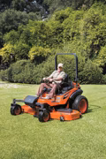 2025 Kubota ZD1211RL−72R - Image 4