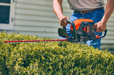 2025 Bad Boy 80V Hedge Trimmer (HT80B120A24) 4