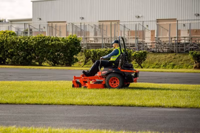 2025 Kubota Z724XKWNC-54 4