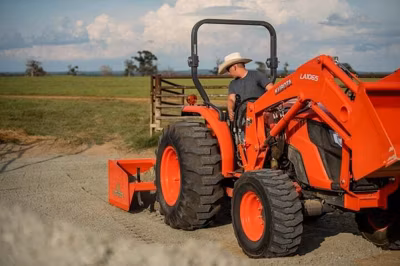 2025 Kubota MX4900 9