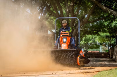 2026 Kubota F2510 E 11